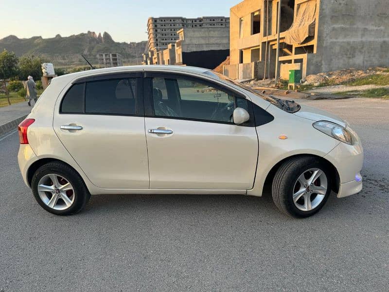 Toyota Vitz 2005 4