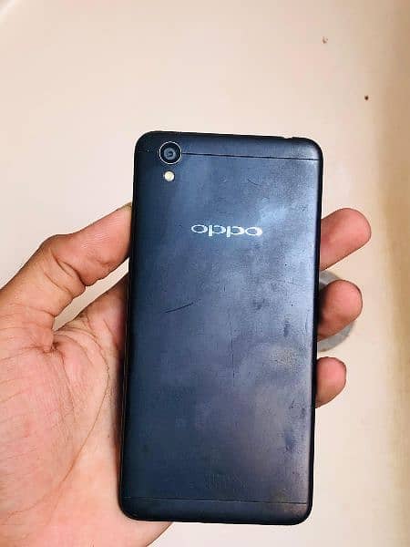 Rs. 5000 Oppo A37.2Ram. 16gb dual sim approved. condition 10by9 2