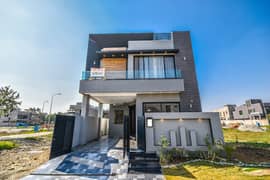 Near Park And Mosque 5 Marla With Beautiful Lavish House For Sale In Dha 9 Town