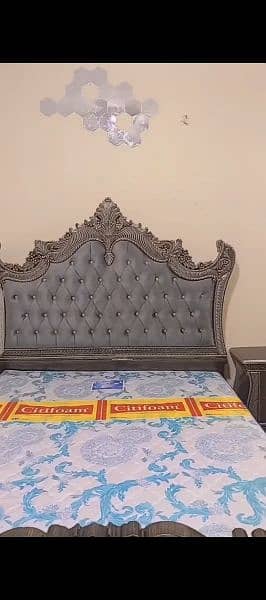 Beautiful king size bed set | Beautiful colour scheme 6