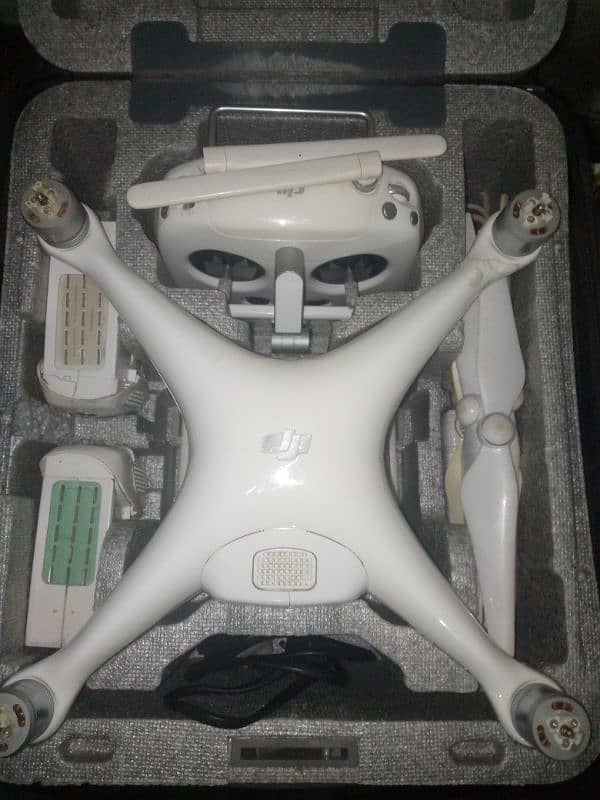 DJI phantom 4 pro plus 0