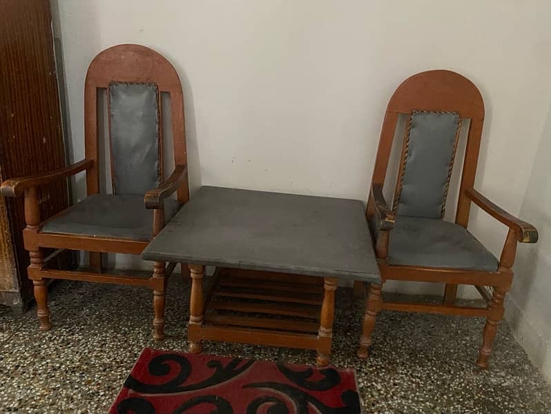 Coffee table with Chairs 1