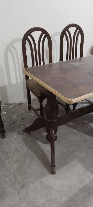 real wood tining table with four chair 2