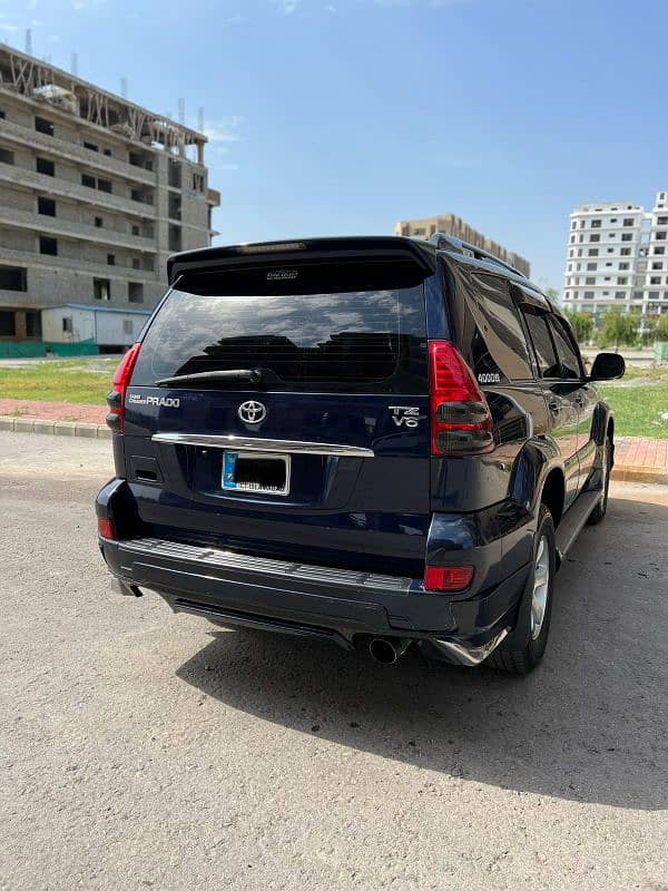 Toyota Prado TZ 4000cc V6 Sunroof For sale 9