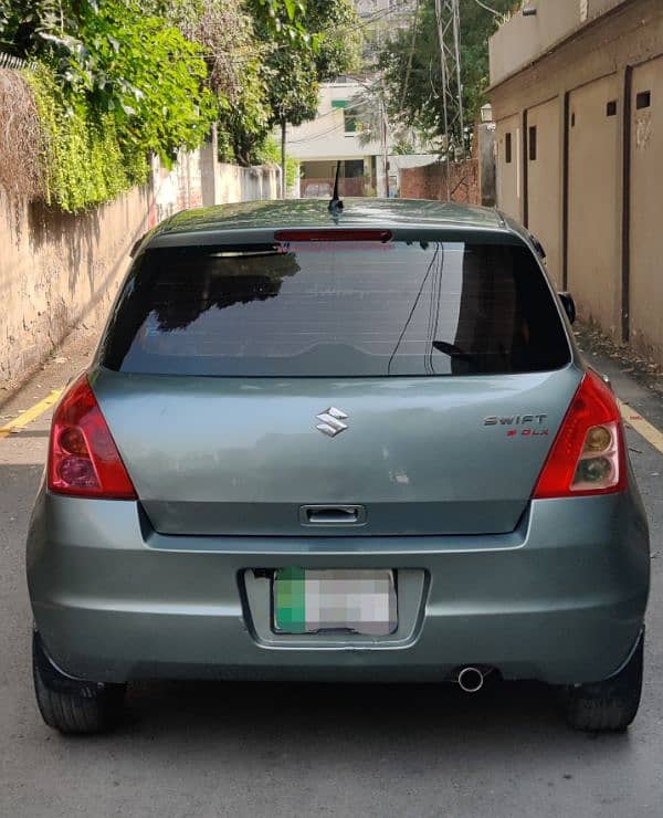 Suzuki Swift DLX 2012/2013 2