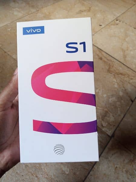 vivo S1 with box 1