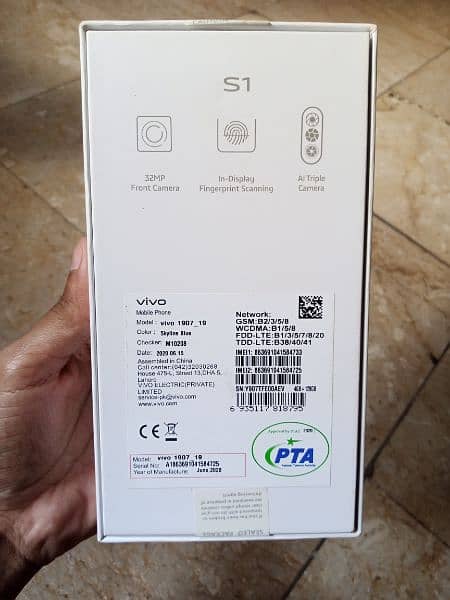 vivo S1 with box 2