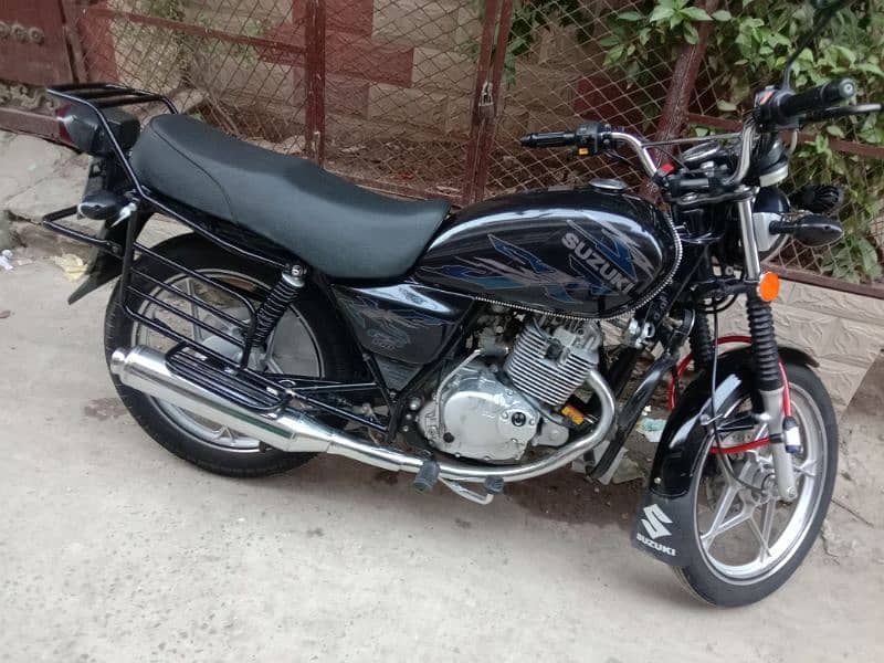 Suzuki 150 SE bike for sale good condition 2022 model Islamabad number 1