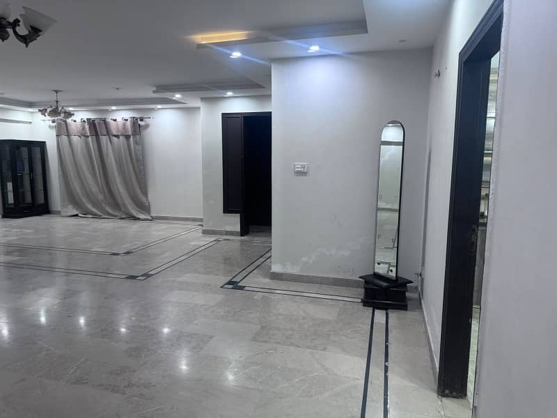 Sughra Tower 4 Bed Apartment for Rent 3