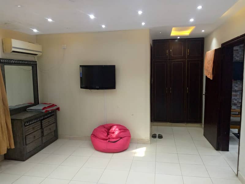 Luxury Furnished 1 Bedroom flat For Perday or Perweek in Islamabad 1