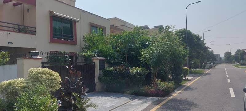 10 Marla Ideal location for sale in Fazaia Housing Scheme 1 Lahore 0