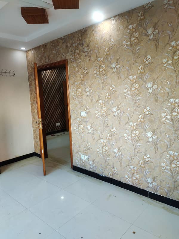 2 bedrooms For Rent in E-11 Islamabad 4