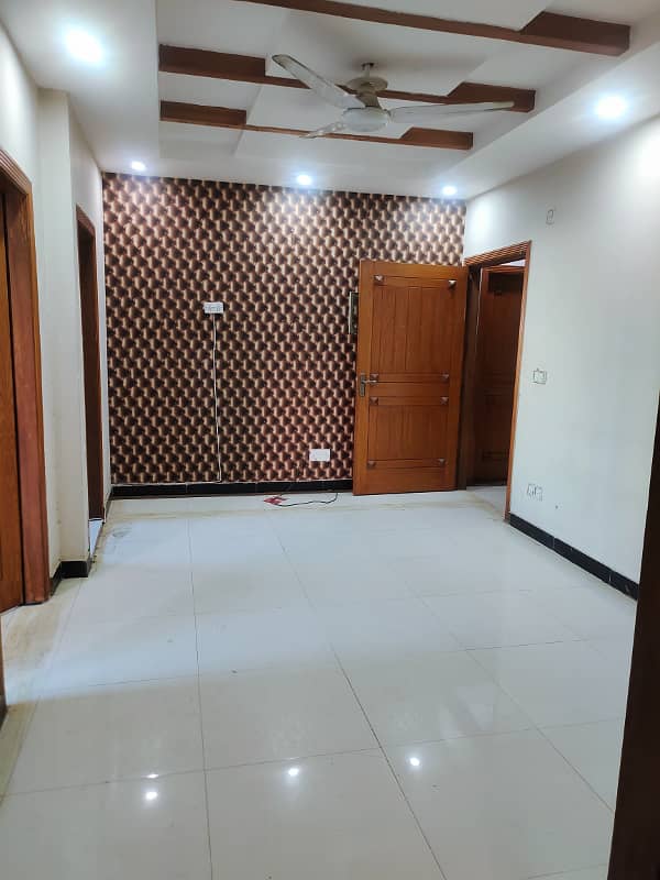 2 bedrooms For Rent in E-11 Islamabad 5