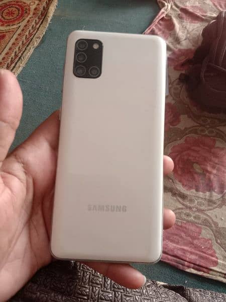 Samsung A31 4/128 for sale touch break hai 4