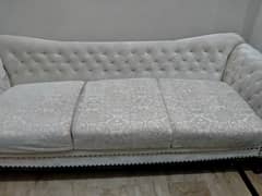 Sofas For Sale In cheap Price Not any Issue