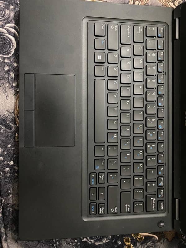 Dell 8gen icore 5 x 16gb 256 SSD laptop 1