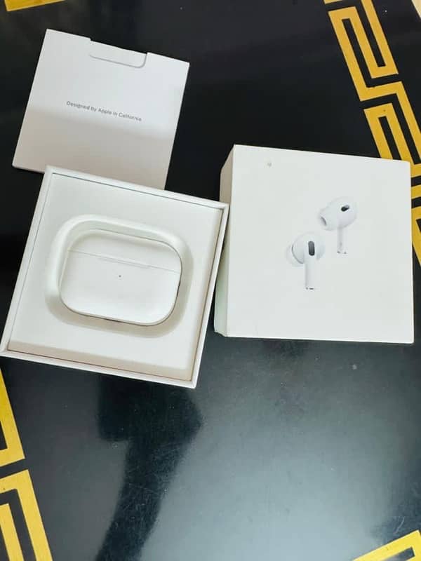 Apple AirPods pro 2 3