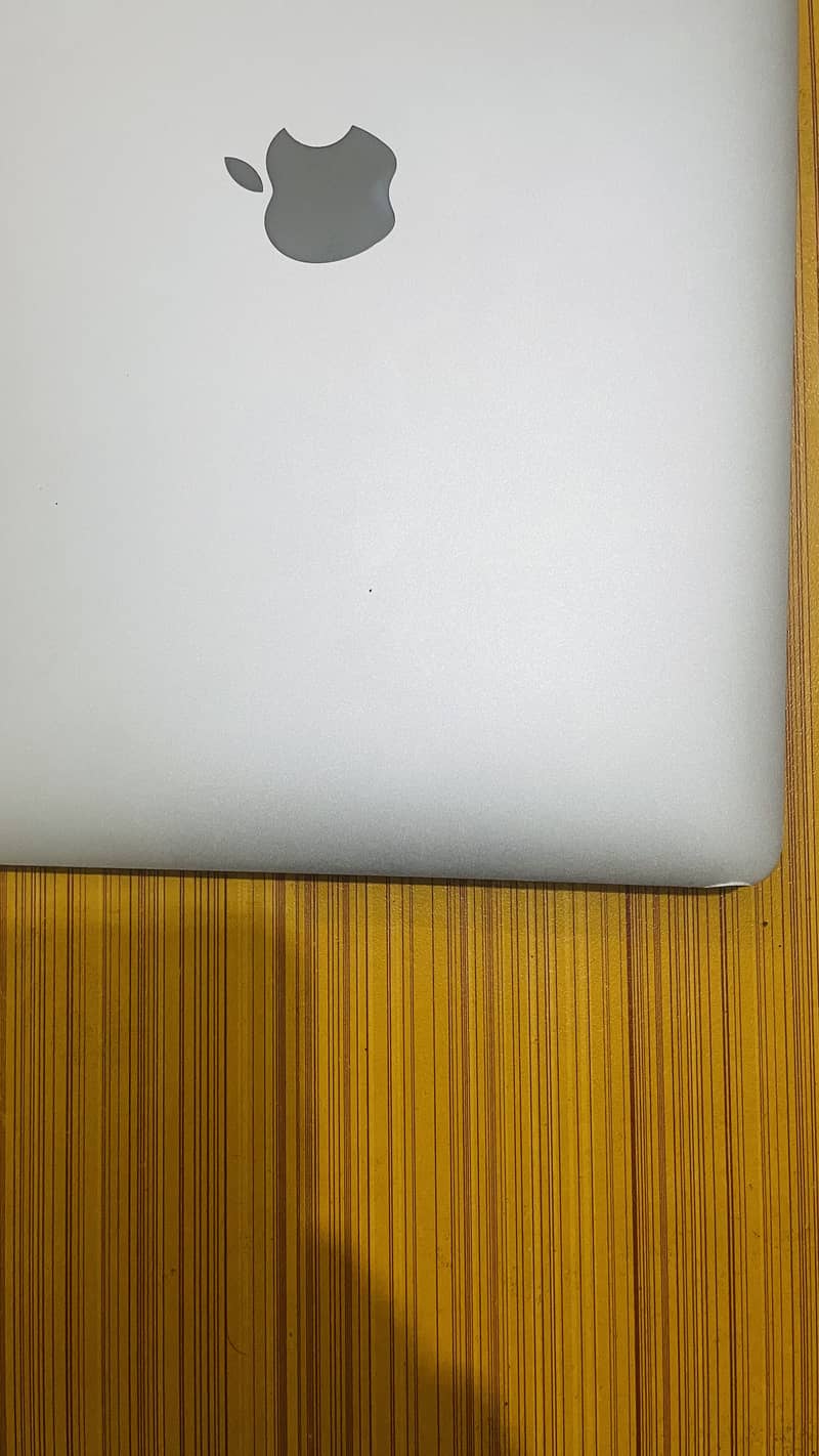 Macbook Air 2020 Core i3 10th Gen 3