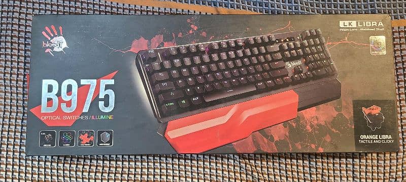 Bloody B975 Mechanical Keyboard 0