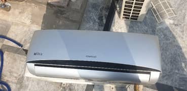 Kenwood ac 1 ton in used