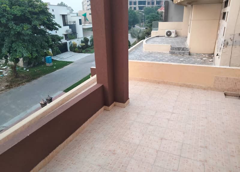 10 Marla House with Basement Available For sale In DHA Phase 8 Lahore 4