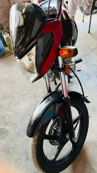 Honda CB125F
Modal 2019
Price 215000
Mardan register
Black colour 3