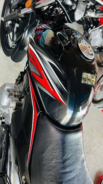 Honda CB125F
Modal 2019
Price 215000
Mardan register
Black colour 5