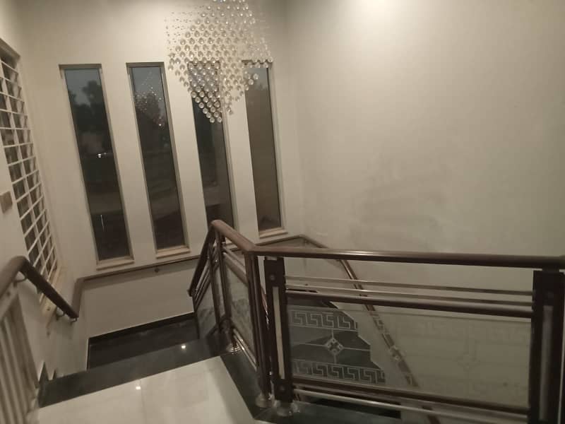 20 MARLA UPPER PORTION AVAILABLE FOR RENT AT PRIME LOCATION IN KHAYABAN-E-AMIN D BLOCK 7