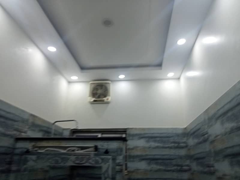 20 MARLA UPPER PORTION AVAILABLE FOR RENT AT PRIME LOCATION IN KHAYABAN-E-AMIN D BLOCK 10