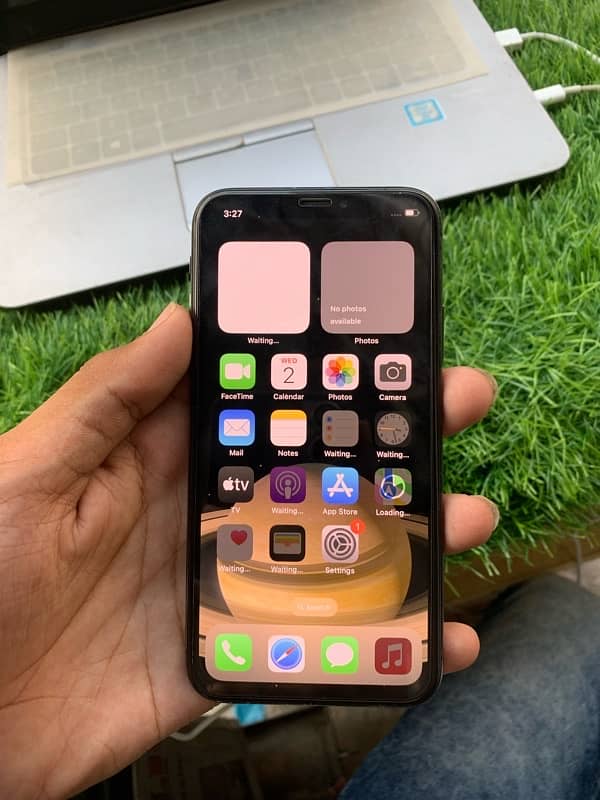 iPhone XS 4