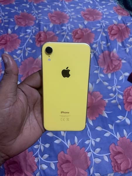 iPhone XR factory unlock 64 gb . 5