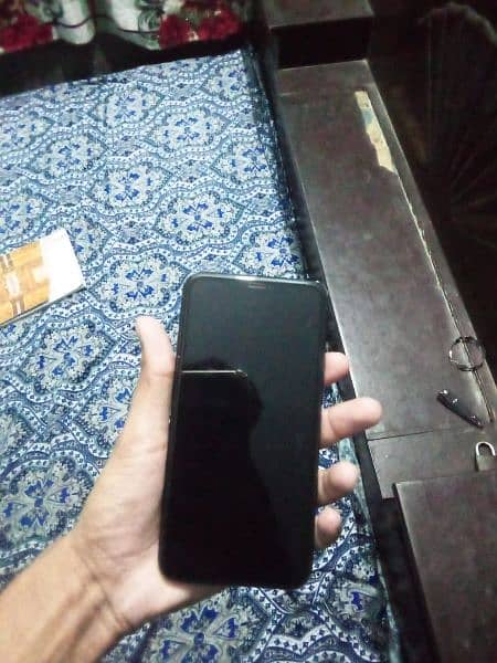 iPhone 11 pro max non pta 1