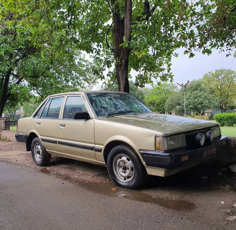 Daihatsu Charmant 1985 Sedan 10