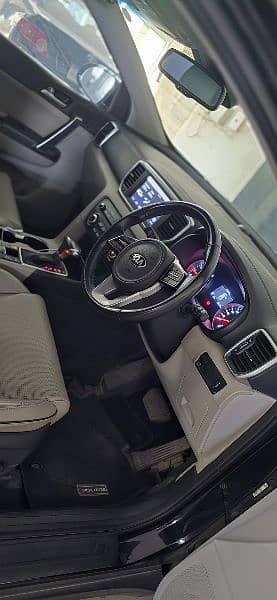 KIA Sportage AWD Model 2020 Black Edition 4