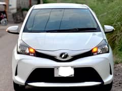 Toyota Vitz 2014 pearl white