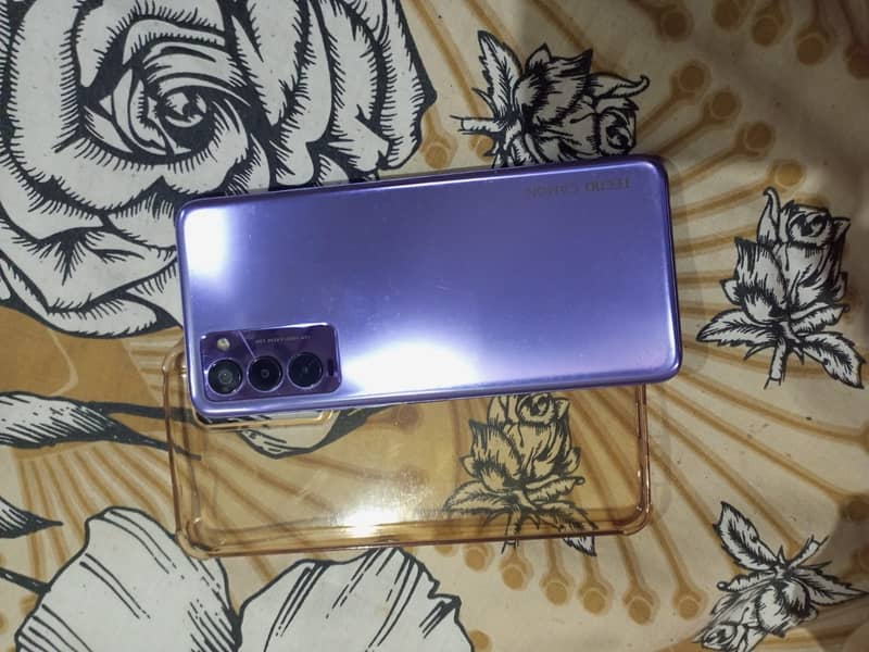 Tecno camon18T 6+128gb camra front 48 nd back same 48 Maga pixcel 2