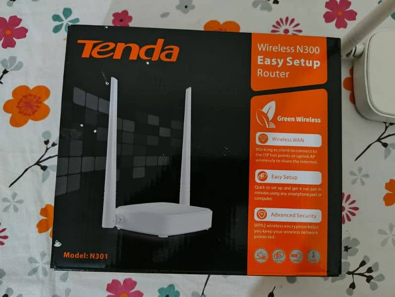 Tenda N300 Router 1