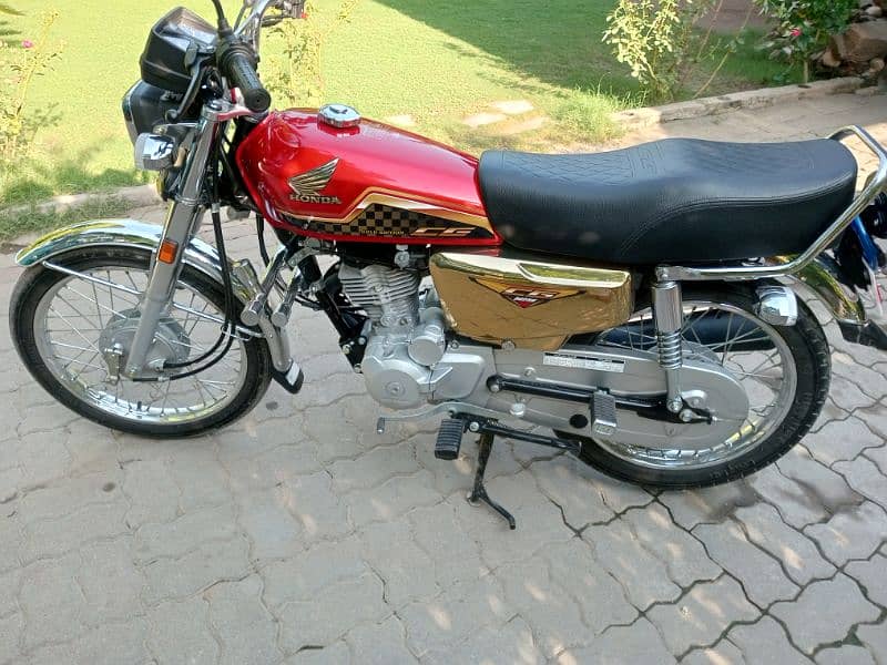 Lush Condition Honda 125 Gold Edition 0