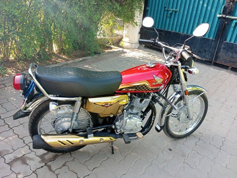 Lush Condition Honda 125 Gold Edition 2