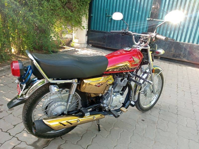 Lush Condition Honda 125 Gold Edition 3