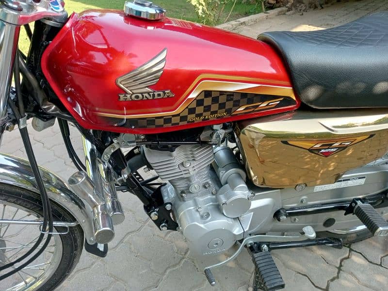 Lush Condition Honda 125 Gold Edition 7