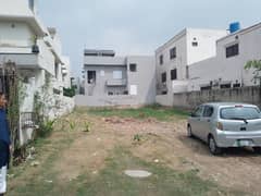 1 Kanal Plot for sale , B-Block Iqbal Avenue Phase iii 0