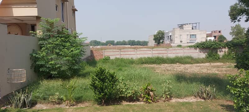 10 Marla Ideal location for sale in Fazaia Housing Scheme 1 Lahore 1