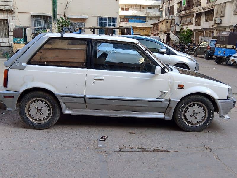 Daihatsu Charade De Tomaso Saloon 1986 0