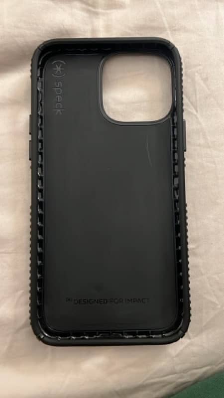 iphone 13 pro max original Speck and Santa Barbara cover case 3