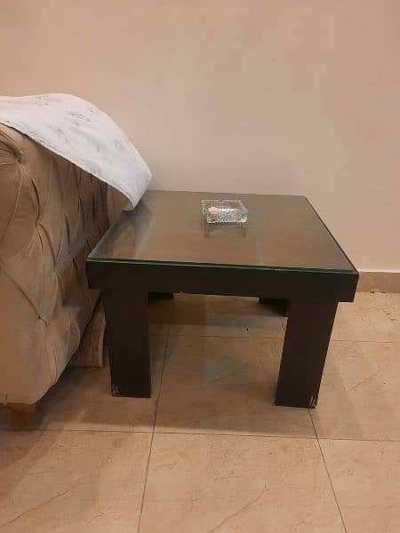 1 centre table an 2 side tables just like new 4