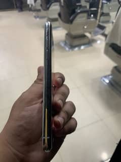 iphone x64 gb pta apvrd