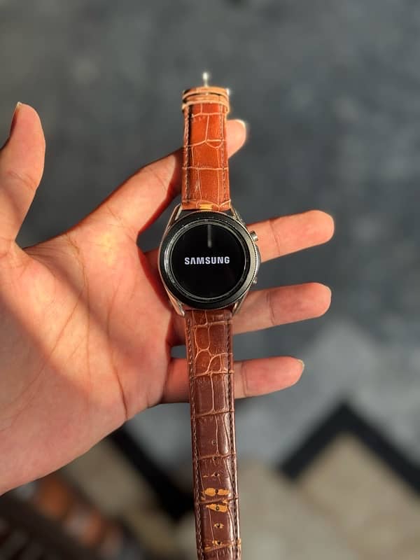 Samsung Galaxy Watch 3 classic (45MM cellular) 2