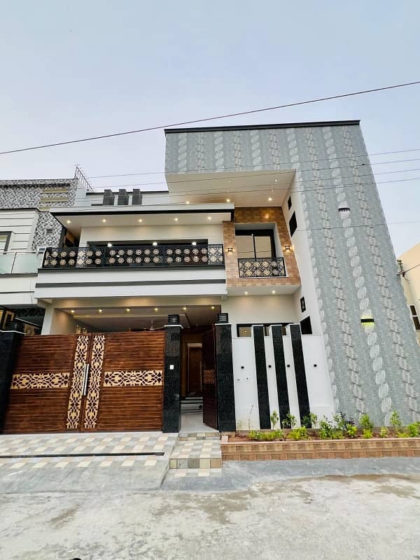 Prime Location House 9 Marla For sale In Warsak Road 3