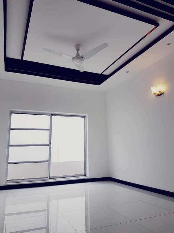 1 Kanal Modern Design Double Unit House For Sale In Sui Gas Society Near To DHA Phase 5 Lahore. 19